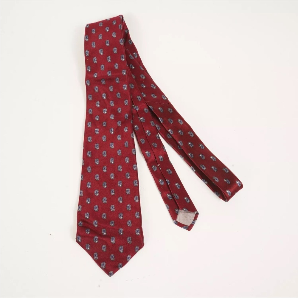 Christian Dior Red With Blue Paisley All Silk Made In USA Tie